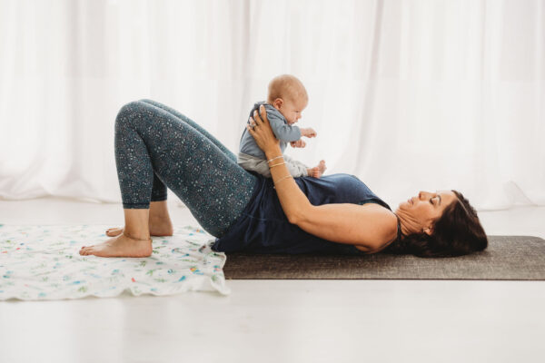mums and bubs yoga mona vale
